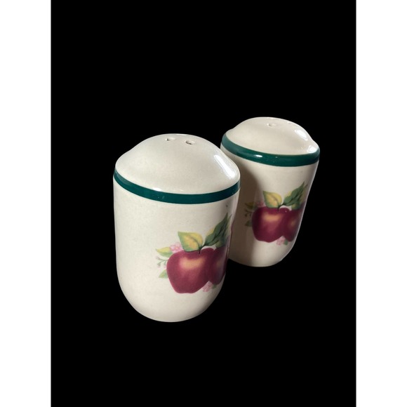 Salt and Pepper‎ Shaker set 3 1/2"  Four Star International FS13 - Picture 2 of 6